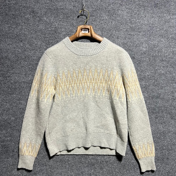 Patagonia Sweaters - Patagonia Recycled Wool Sweater Women Large Grey Zig Zag Knit 51025 Crewneck